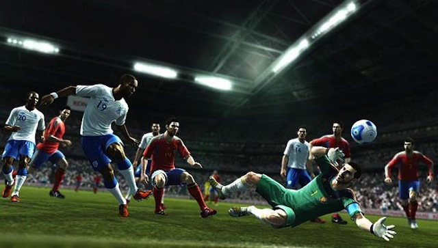 Pro Evolution Soccer 2012 -- Gameplay (PSP)