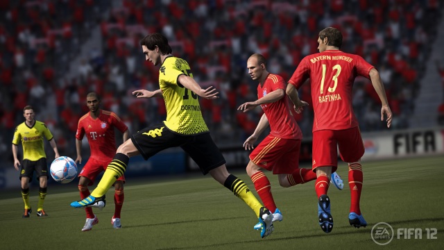 FIFA-12-Hummels-Action