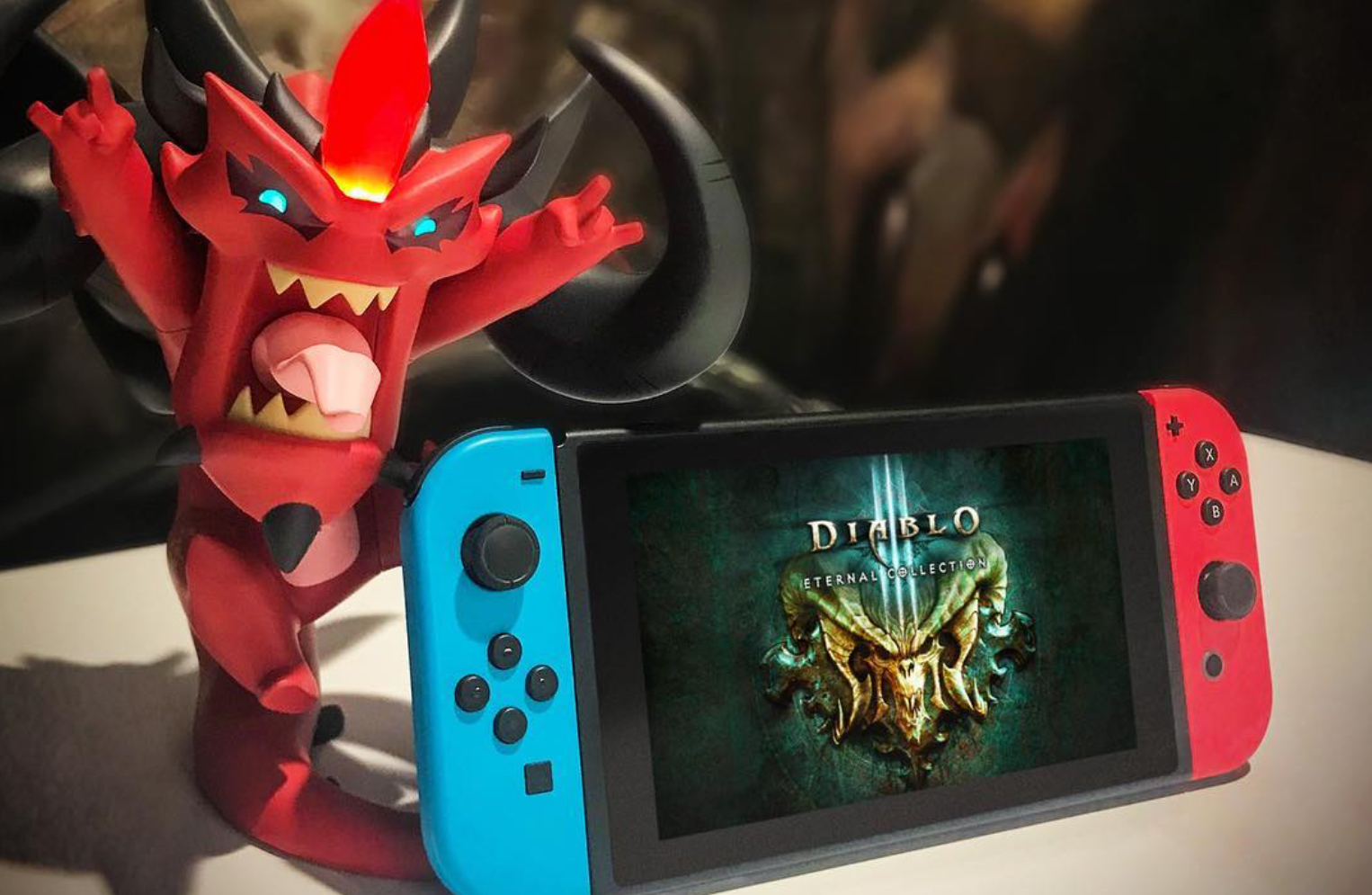 Diablo 3 nintendo. Diablo 3 Nintendo Switch. Amiibo Loot Goblin. Nintendo Switch Diablo Edition.