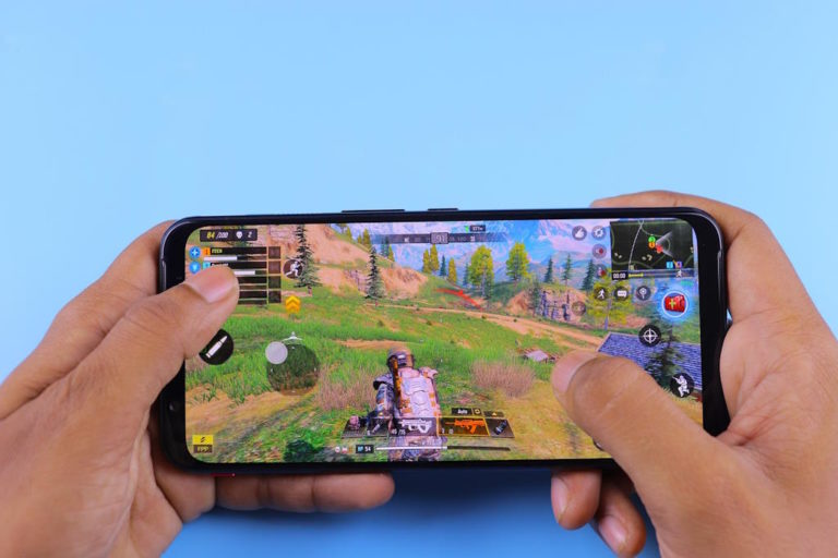 How to Create a Mobile Game That Works on Both Android and iOS ...