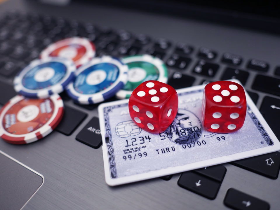 5 Ways to Increase Your Winning Chance in Online Casinos | GodisaGeek.com