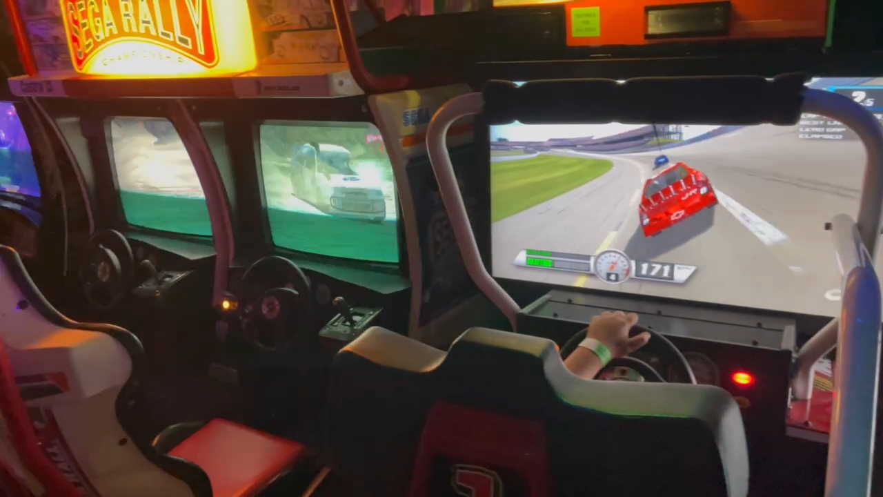 Racing games at a new arcade in 2021